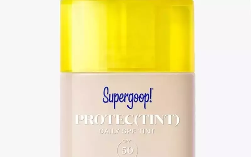 The Ultimate Guide to Tinted Sunscreens: Blending Protection and Perfection