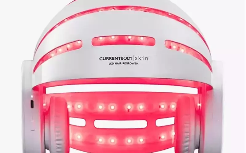 The Efficacy of Red Light Therapy in Combating Hair Loss