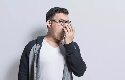 구취 증상과 치료 방법, 제대로 알아보기: 원인부터 관리까지