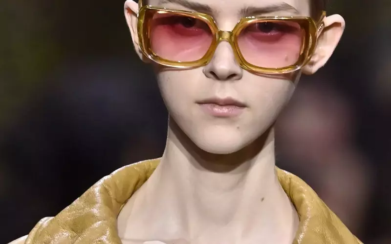 The Unexpected Comeback of the Classic Headband in High Fashion