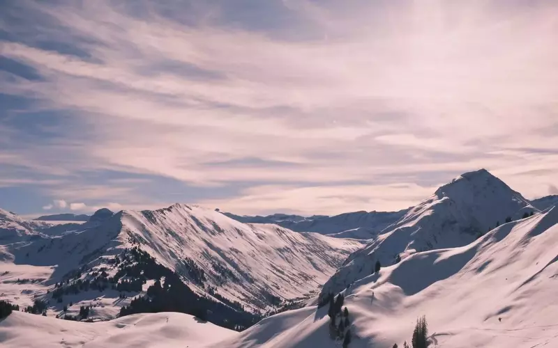 Discovering My Inner Voice Through the Art of Yodeling in the Swiss Alps