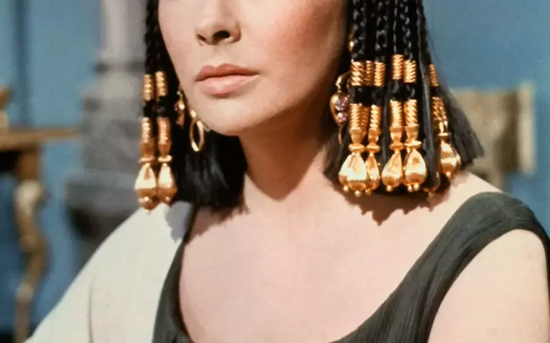 Spring 2026 Makeup Trends: Wearable Looks for the Modern Era