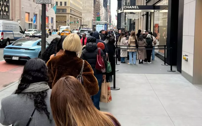 Matthieu Blazy's Chanel Debut: A Fashion Frenzy in New York and Paris
