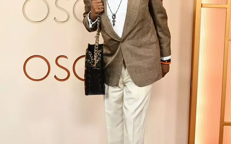 Spike Lee's Unconventional Style Statement at the 2026 Oscars