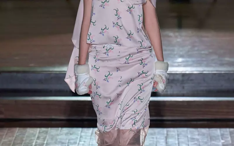 Yueqi Qi's Fall 2026 Tokyo Collection Unveiled