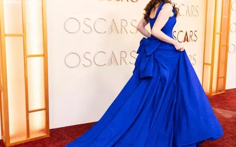 Barbie Ferreira Reimagines Gap's Classic Shirt on the Oscar Red Carpet