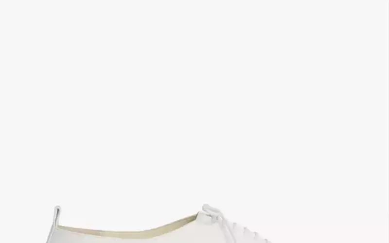 White Derby Shoes: A Spring Fashion Essential