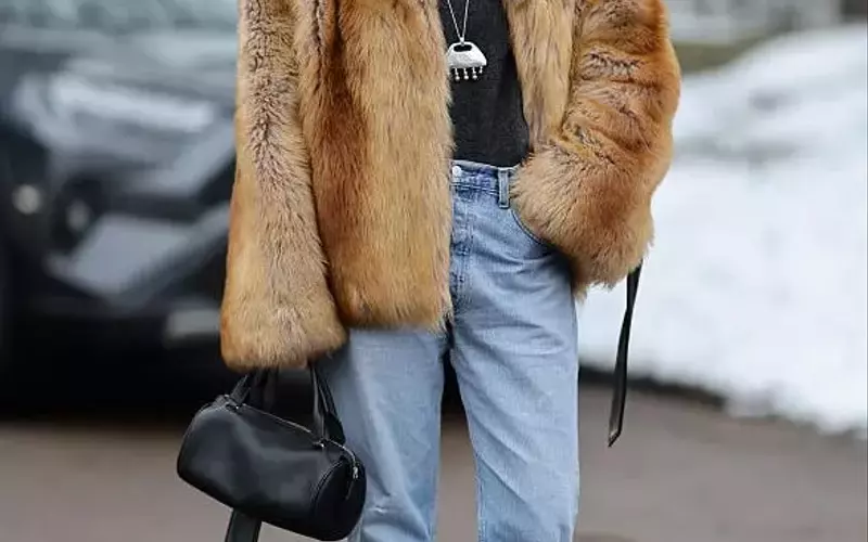 Mastering Boots and Jeans: A Guide to Effortless Spring Style