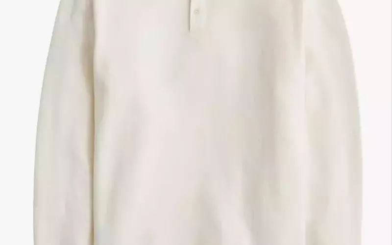 The Resurgence of Henley Shirts: A Fashion Redemption