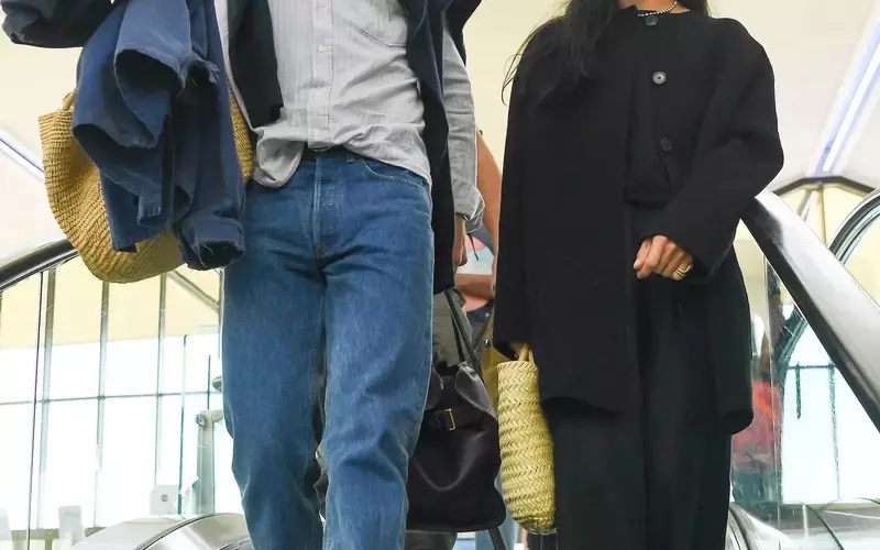 Harry Styles and Zoë Kravitz Master the Art of Coordinated Travel Style