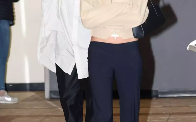 Hailey Bieber and Kendall Jenner Embrace the Thong Sandal Trend for Spring