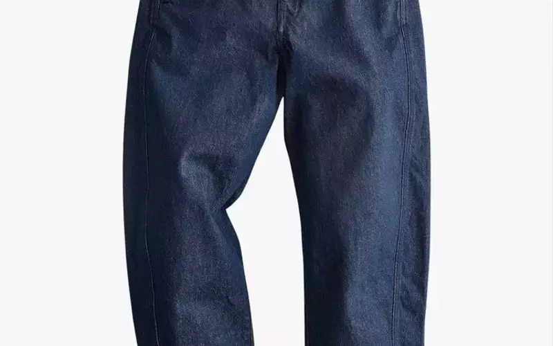 The Dominance of Barrel Jeans: A Fashion Evolution