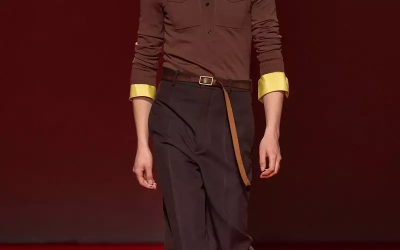 The Half-Tucked Collar: A Fresh Take on Fall 2026 Fashion
