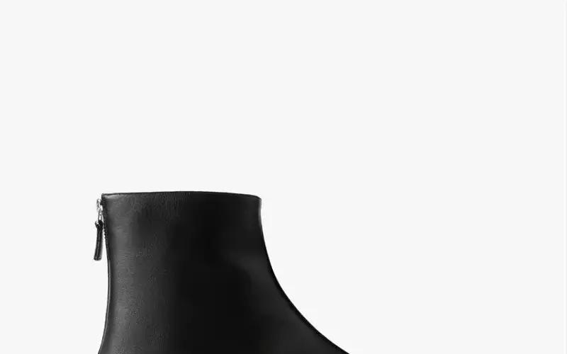 Flat Boots: The Ultimate Spring Footwear Trend