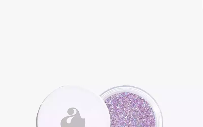 Embrace the "Playful Makeup" Trend: A Bold Rebuttal to Minimalism