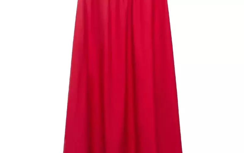 The Essential Poplin Skirt: A Timeless Fashion Staple