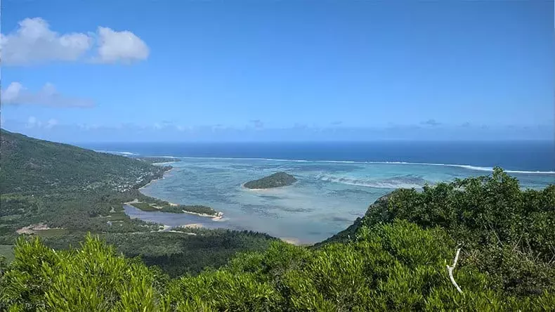 Top 10 Außergewöhnliche Reiseziele: Von paradiesischen Inseln bis hin zu spannenden Städten