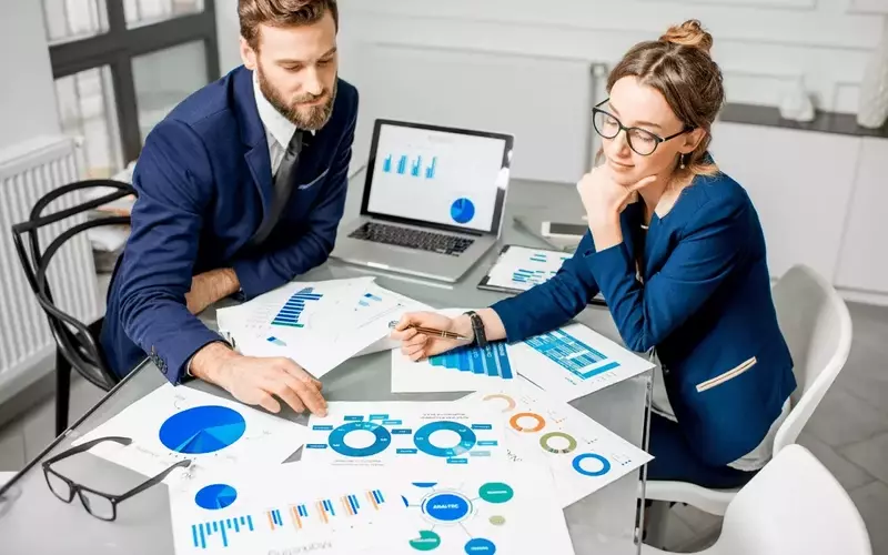 Understanding Financial Management Training: Concepts, Structures, and Practical Implications