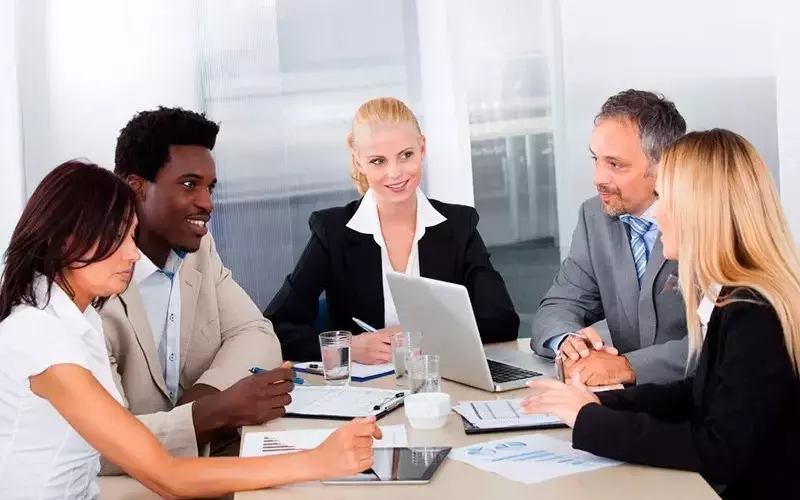 Understanding Business English Courses: Concepts, Structure, and Learning Mechanisms