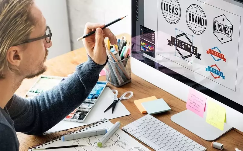 Graphic Design Training: A Neutral Examination of Structure, Processes, and Learning Outcomes