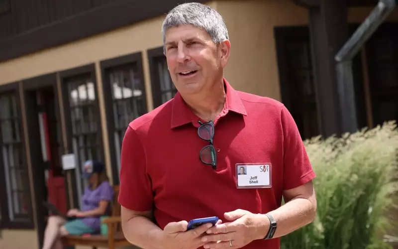 Jeff Shell's Paramount Departure and Compensation Insights