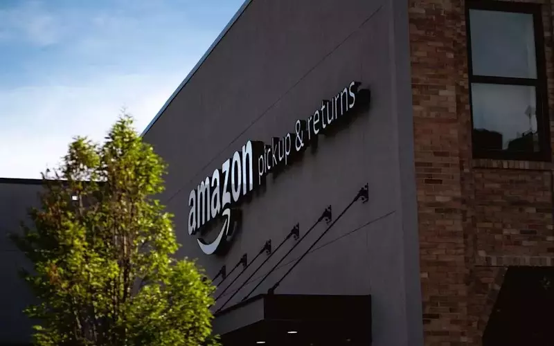 Amazon.com (AMZN): A Top Growth Stock for 2026?