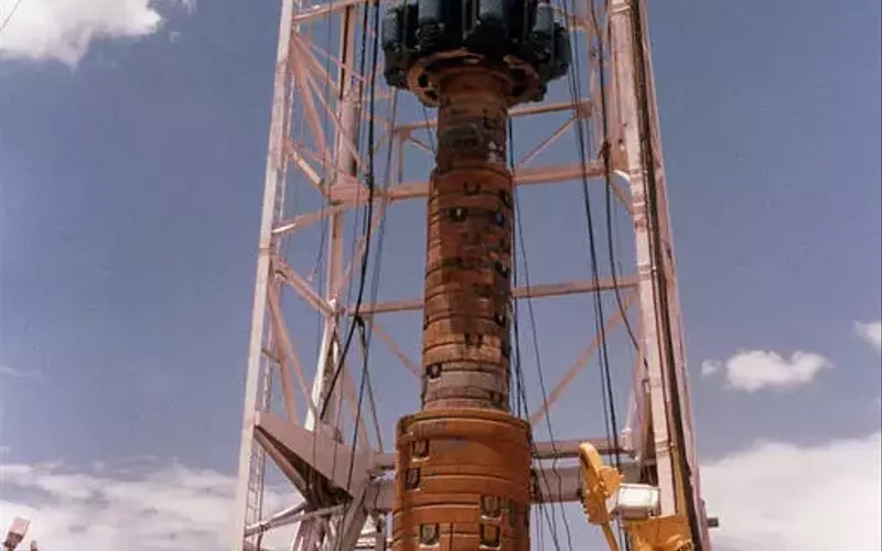 Transocean's Strategic Growth and Debt Reduction Drive Investor Interest
