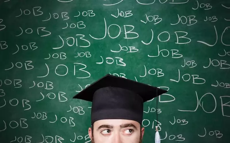 Navigating the Challenging Job Market for New Graduates: Beyond the GPA