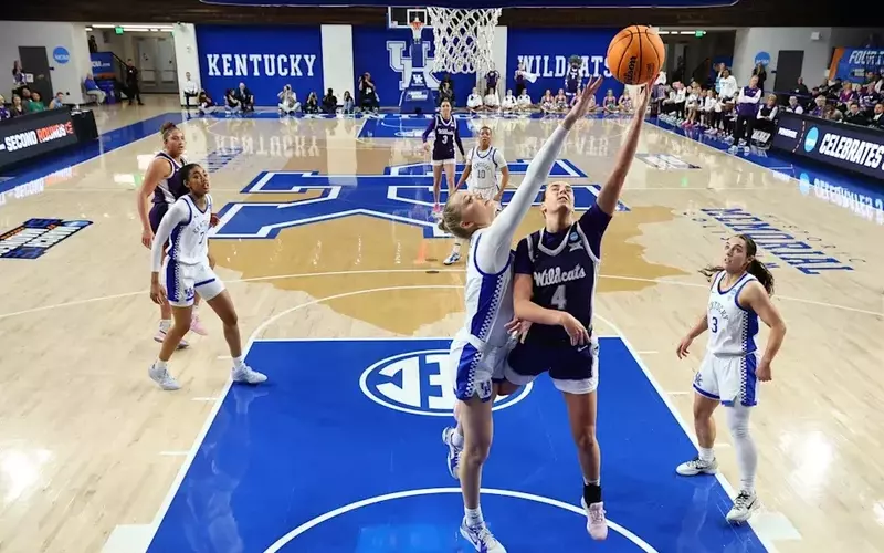 Kentucky Wildcats Consider Naming Rights for Memorial Coliseum to Boost Athletic Revenue