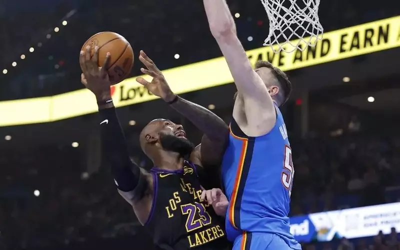 Thunder Exercise Caution Against Lakers for Playoff Opener
