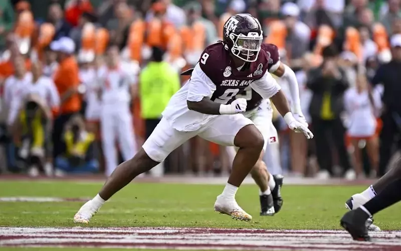 Cincinnati Bengals Acquire Promising Defensive End Cashius Howell