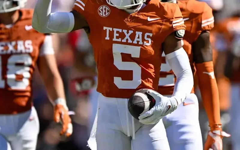 Bears' New Talent Praises Coach Harris's Impact