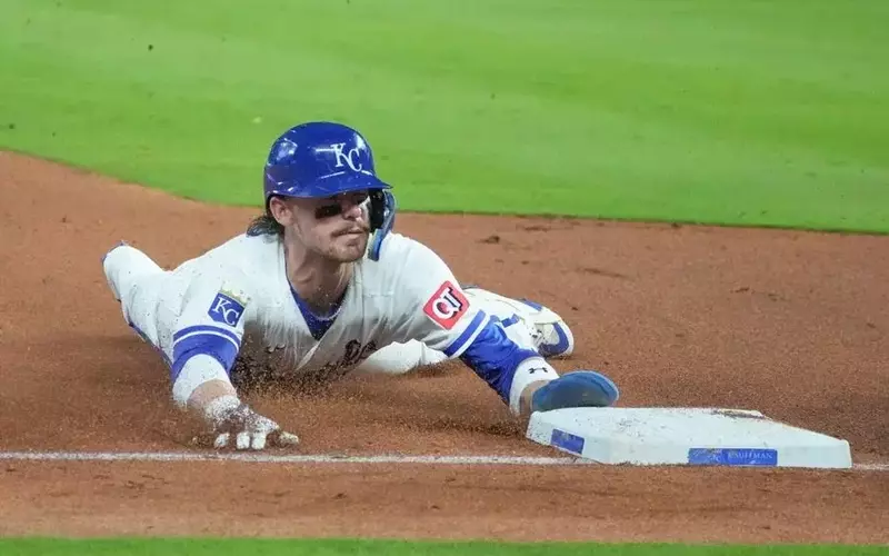 Royals Aim for Fifth Consecutive Win Against Guardians