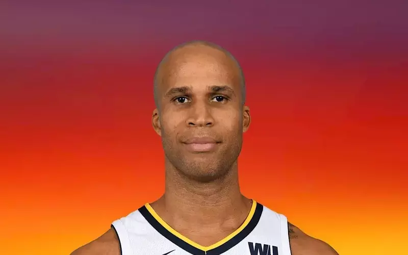NBA Stars Reunite on 'Hacks' for Fictional 'Amazing Race'