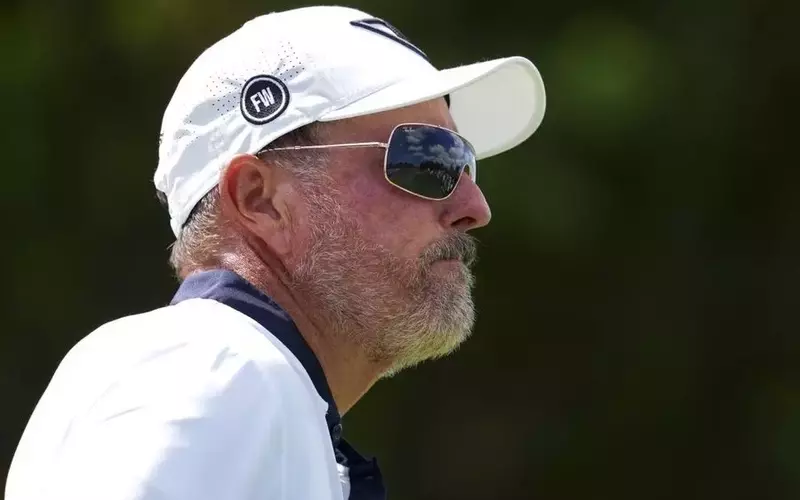 Mickelson Absent from LIV Golf Virginia and PGA Championship Due to Family Health Matter