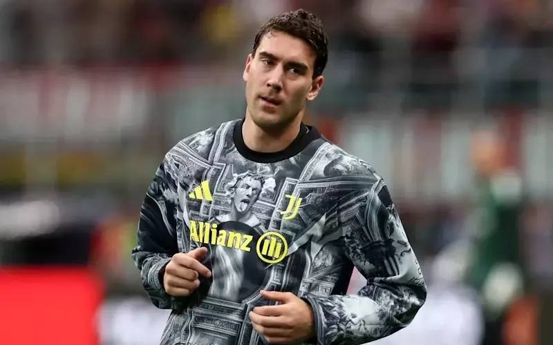 Juventus and Vlahovic Reach Impasse in Contract Negotiations Over Commission Fees