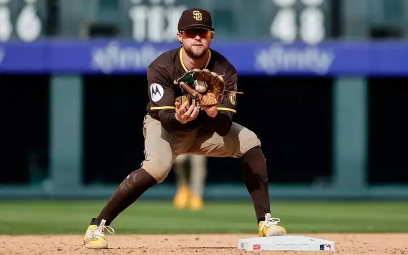 Padres' Cronenworth Lands on IL with Concussion, Song Called Up