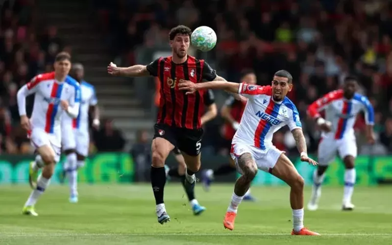 Liverpool Pursues Bournemouth Defender Senesi Amidst Tottenham's Interest