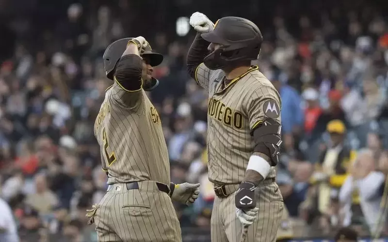 Padres Outslug Giants in High-Scoring Affair