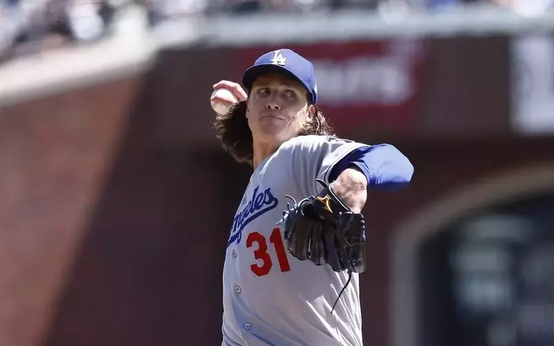 Dodgers and Astros Battle for Series Victory