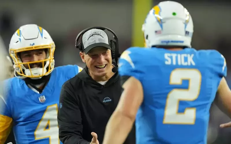 New Orleans Saints Bolster Quarterback Roster with Veteran Tryouts