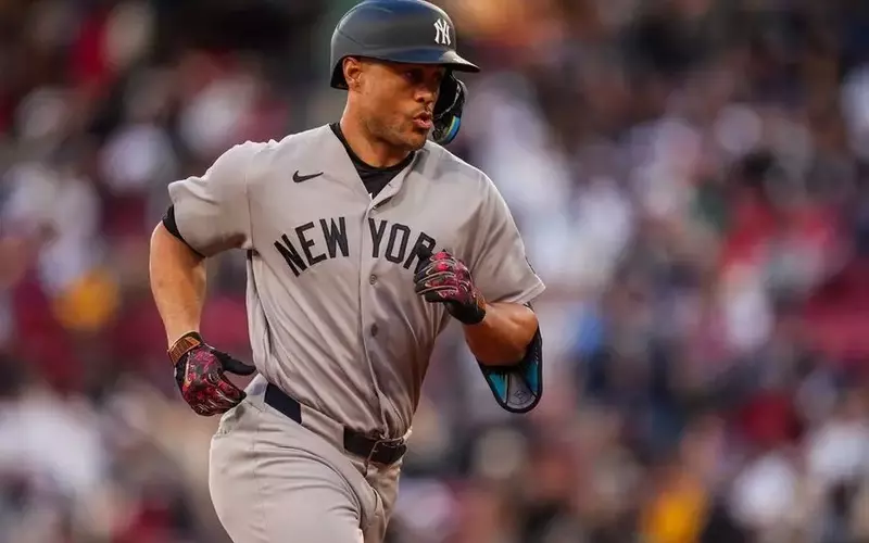 Stanton's Calf Strain Delays Return to Yankees Lineup