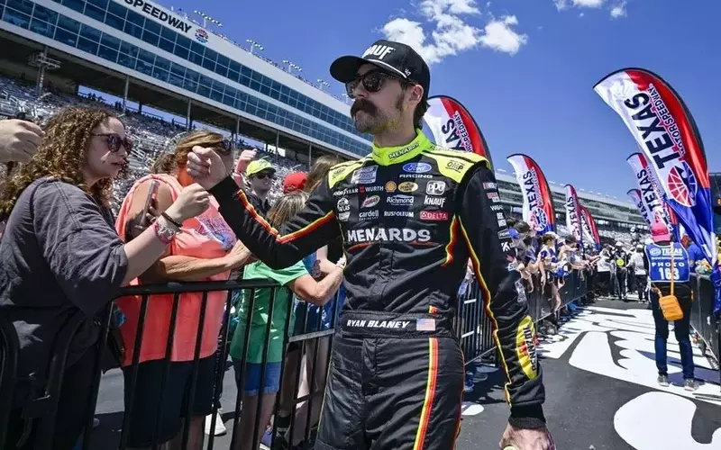 Ryan Blaney Extends Contract with Team Penske