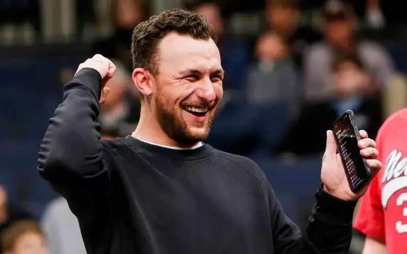Former Heisman Winner Johnny Manziel to Box Influencer Bob Menery