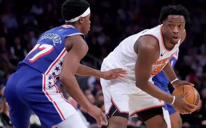 Anunoby's Hamstring Strain Puts Knicks on Edge in Playoff Series