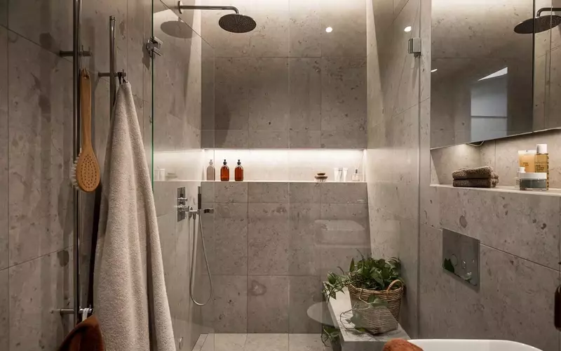 Illuminazione Doccia: Funzionalità e Design per un Bagno Moderno