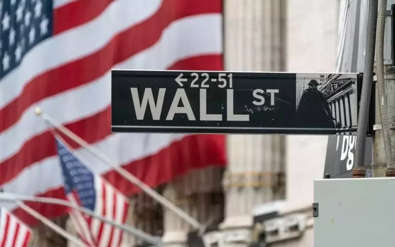 Stock Market Update: S&P 500 and Dow Jones Futures Decline Amidst Geopolitical Tensions and Key Tech Stock Performance