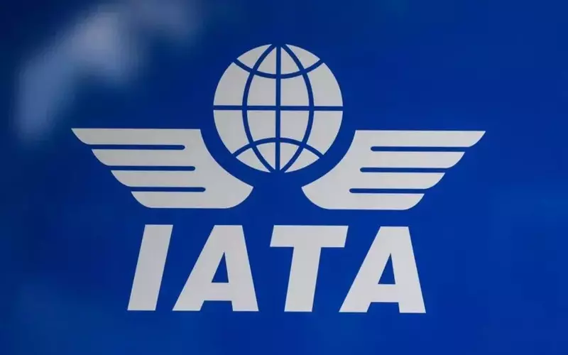 Airlines Grapple with Volatile Jet Fuel Prices Amidst Geopolitical Tensions