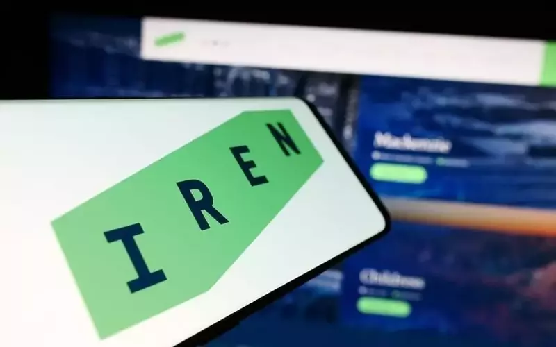 IREN Stock Experiences Decline Amidst Broader Crypto Market Downturn and Business Model Transition