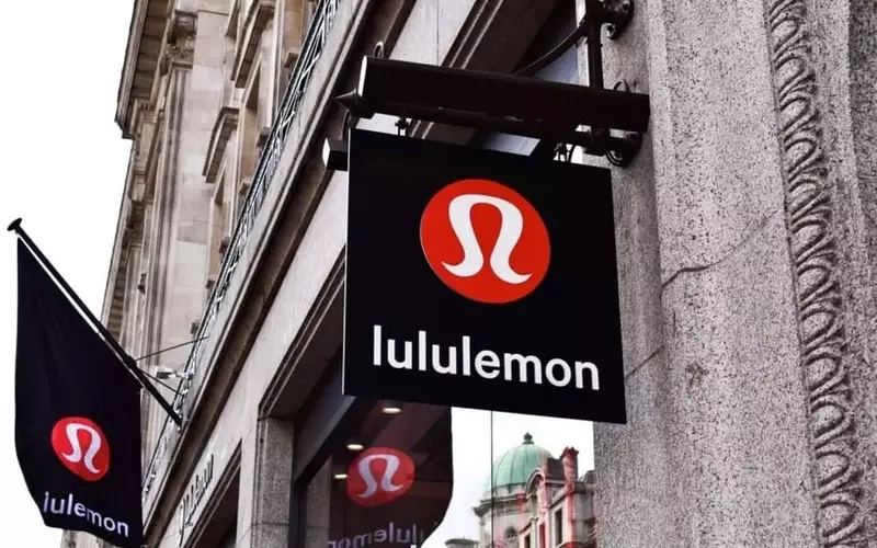 Lululemon Shares Decline Amidst Revised Financial Projections and Challenging Market Conditions